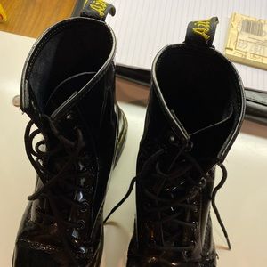 Women Patent Leather Doc Martens